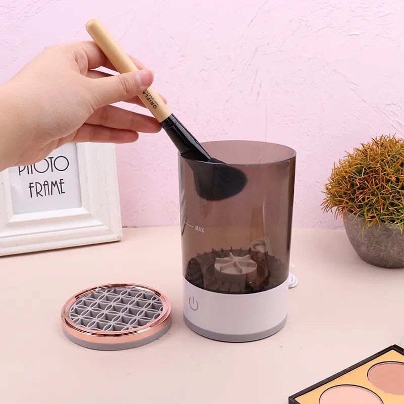 BrushBlender - Cosmetic Brush Cleaner - strohmly.com